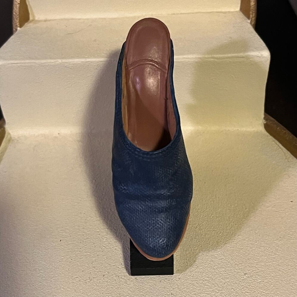Just the Right Shoe Denim Blues Raine Willits Design Collectible